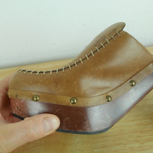 Vintage Size 7 Y2K Clogs Chunky Heel Platform Mules Boho Xhilaration Chunky Stud - Picture 8 of 11